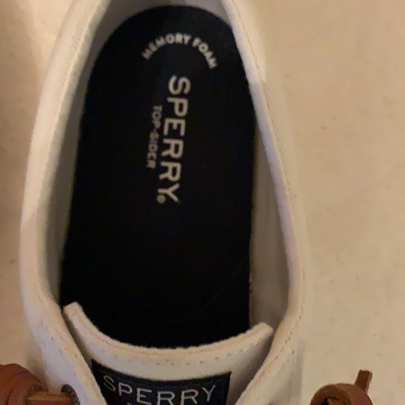 Sperry canvas shoes six 9. NWOB - Picture 4 of 5